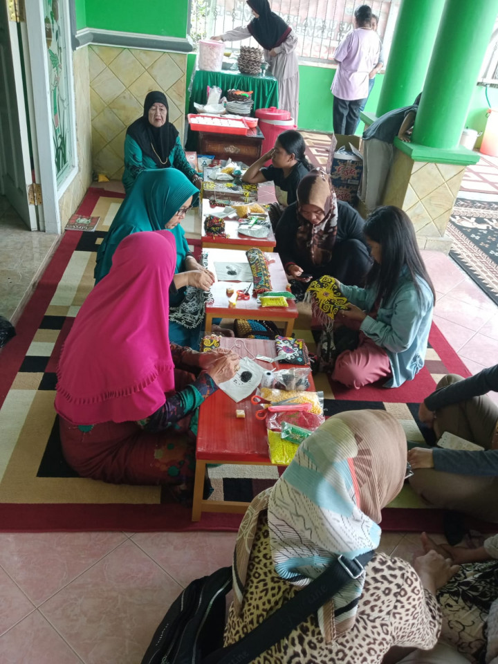 PEMBAGIAN SEMBAKO DARI PROBEBAYA