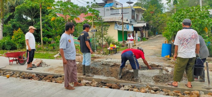 Gotong Royong RT. 01 Tahun 2024