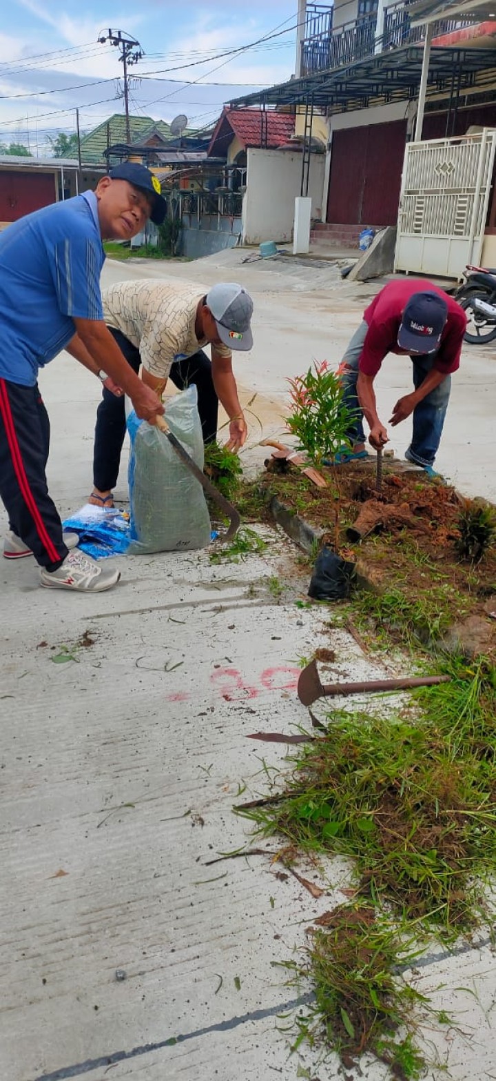 Gotong Royong RT. 01 Tahun 2024