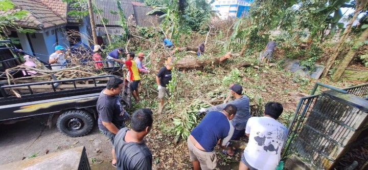 Gotong Royong RT. 05 Tahun 2024