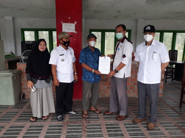 Meberikan surat edaran walikota bagi HBT Water Boom agar memenuhu protokol kesehatan