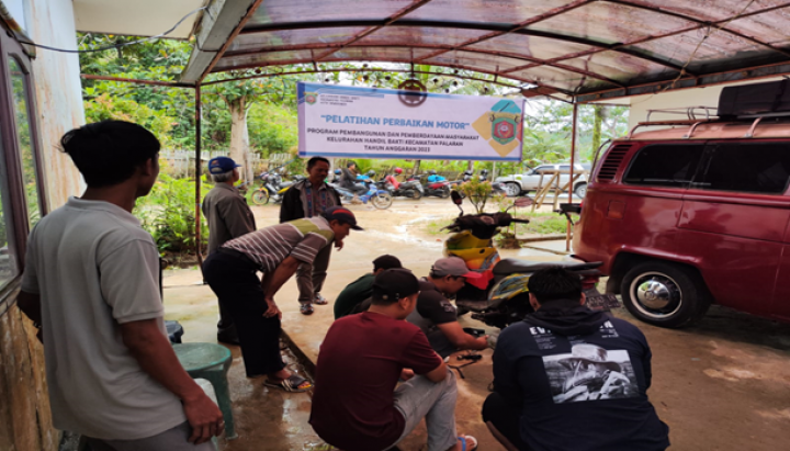 Kegiatan Pelatihan Perbaikan Kendaraan Probebaya