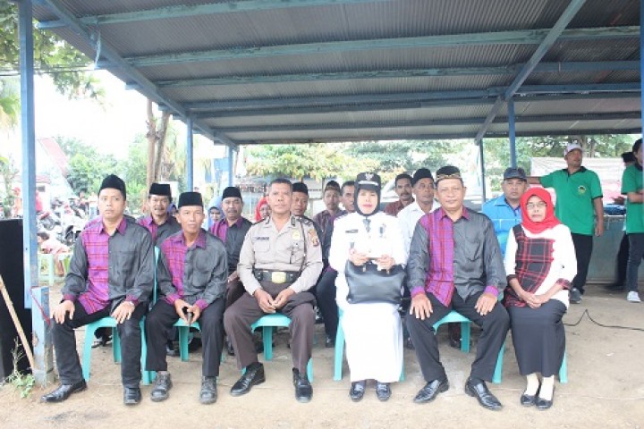 Upacara Memperingati 17 Agustus 1945 Bersama Seluruh Sekolah yang Ada di Harapan Baru