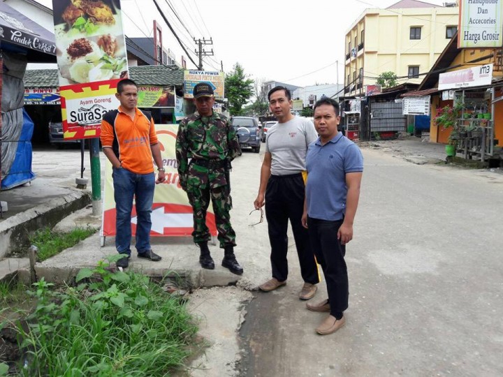 GOTONG ROYONG WARGA DAN  SELURUH ANGGOTA KELURAHAN