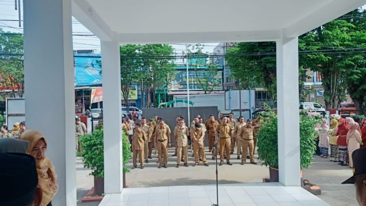jin  Melaporkan  22/04/2024  Kelurahan Jawa Mengikuti Apel Gabungan Forkopimcam dan kelurahan sekecamatan Samarinda ulu (Di Kecamatan Samarinda ulu) dan Halal bihalal di kecamatan Samarinda ulu Forkopimcam dan kelurahan sekecamatan Samarinda ulu