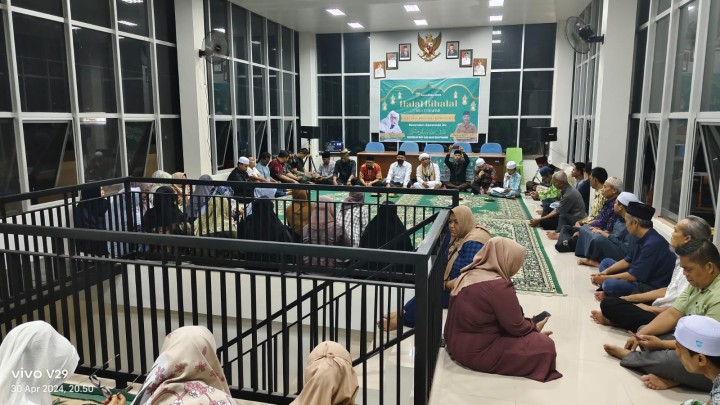Ijin Melaporkan  30/04/2024 Kelurahan Jawa  Melaksanakan Halal bihalal dan Silaturahmi serta Memberikan Uang Pembinaan Kepada Kafilah MTQ kelurahan Jawa