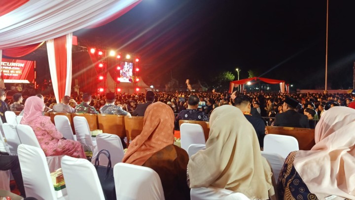 Ijin melaporkan 5/05/2024 Peluncuran Tahapan Pemilihan Walikota kota Samarinda oleh KPU kota Samarinda  Di halaman parkir GOR Segiri