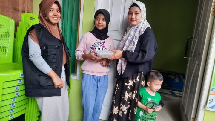 Ijin melaporkan 06/05/2024 Pelaksana PMT dalam program Penanggulangan Stunting oleh dinas kesehatan /Puskesmas Pasundan  ( Di laksanakan di RT 22 ketua Pokja 4 dan anggota)Di bawah pendamping Kelurahan Jawa