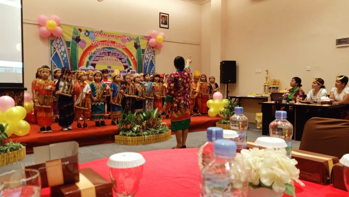 Ijin melaporkan 8/6/2024 Menghadiri Kegiatan Pelepasan dan Pentas Seni siswa-siswi TK Fajar Harapan Kelurahan Jawa