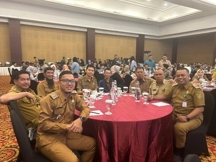 Ijin melaporkan 11/6/2024 Sekretaris Lurah menghadiri kegiatan Sosialisasi Pembentukan Petugas Pemutakhiran Data Pemilih (Pantarlih) dalam Pemilihan Gubernur dan Wakil Gubernur serta Wali Kota dan Wakil Wali Kota Tahun 2024