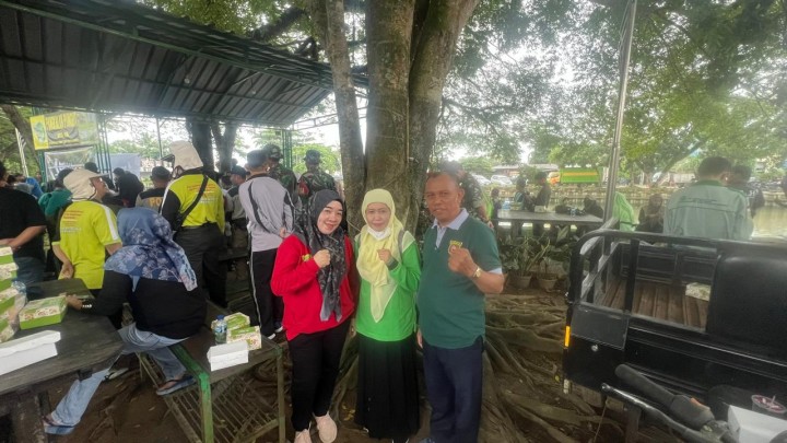 Ijin melaporkan 14/6/2024 Sekretaris Lurah mengikuti kegiatan Gerakan Perahu Ketinting Pungut Sampah Sungai Karang Mumus Serta Dalam Rangka Memperingati Hari Lingkungan Hidup Sedunia