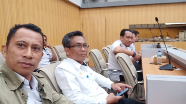 Ijin melaporkan 19/06/2024 Lurah Kelurahan Jawa menghadiri rapat Monitoring Pemantauan Kemajuan pekerja an target realisasi RW 2 sesuai Se walikota dan persiapan Rapat TW 2