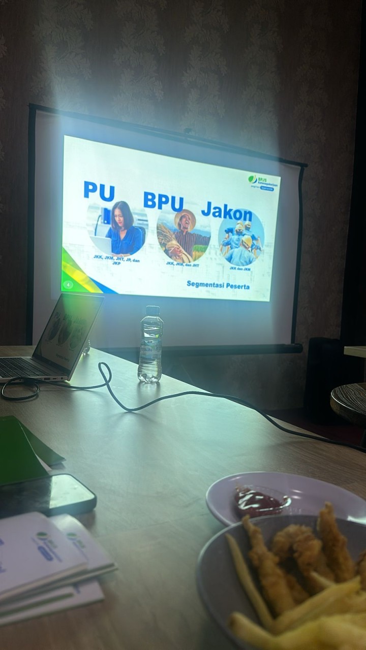 Ijin melaporkan 24/06/2024 Kasi Kesra menghadiri Kegiatan Sosialisasi BPJS Ketenagakerjaan Di JL. DR. Sutomo BASODA CAFE DAN RESTO SAMARINDA