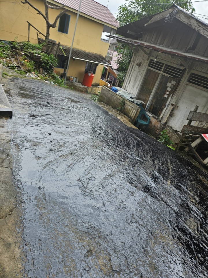 Ijin melaporkan 11/07/2024 Monitoring kegiatan Probebaya Bidang Infrastruktur berupa Pengaspalan di Blok C RT. 40