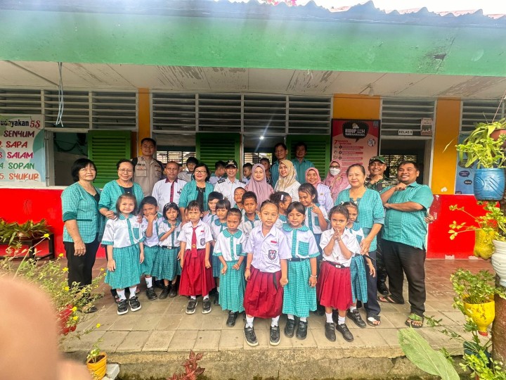 Ijin Melaporkan 24/07/2024 Kegiatan Hari PIN Polio di SD katolik bersama Lurah,Sekretaris Lurah, Kasi Kesra, Ketua TP.PKK Kelurahan Jawa, Babinsa & Babinkantibmas