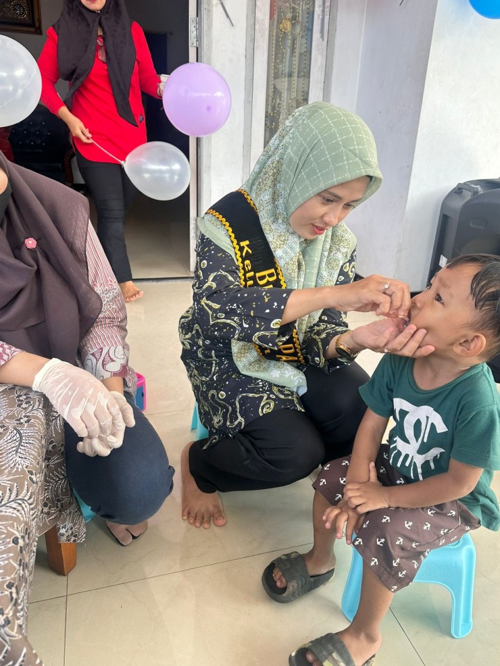 Ijin melaporkan 26/07/2024 Lurah Kelurahan Jawa Kunjungan Posyandu sekaligus PIN polio bersama Lurah dan TP.PKK kelurahan di Posyandu Lavender, Arjuna & Rindana