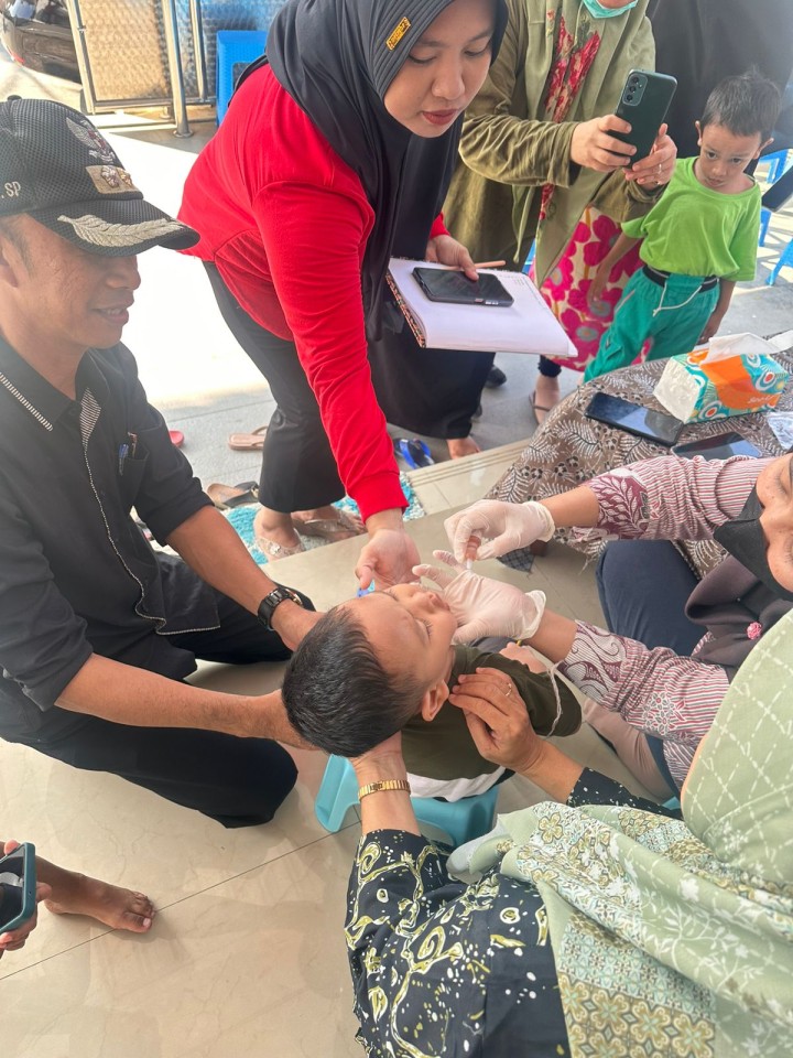 Ijin melaporkan 26/07/2024 Lurah Kelurahan Jawa Kunjungan Posyandu sekaligus PIN polio bersama Lurah dan TP.PKK kelurahan di Posyandu Lavender, Arjuna & Rindana