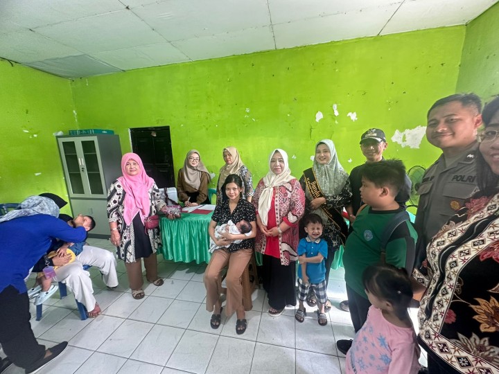 Ijin melaporkan 26/07/2024 Lurah Kelurahan Jawa Kunjungan Posyandu sekaligus PIN polio bersama Lurah dan TP.PKK kelurahan di Posyandu Lavender, Arjuna & Rindana
