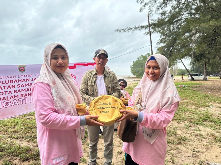 Ijin Melaporkan 08/24/2024 silaturahmi dan dalam rangka memeriahkan HUT RI 17 agustus 2024 Family Gatering di Pantai Samboja bersama 1. Kader PKK Kelurahan Jawa 2. ⁠LPM 3. ⁠Ketua RT sekelurahan  jawa,  4. ⁠Staf Kelurahan Tempat : Pantai samboja