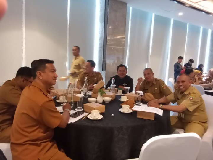 Ijin melaporkan 27/08/2024 Sekretaris Lurah menghadiri Acara Launching Layanan 112 Digital untuk Pelaporan Layanan Digital Kecamatan dan Kelurahan dan  Sosialisasi Perwali Nomor 23 Tahun 202