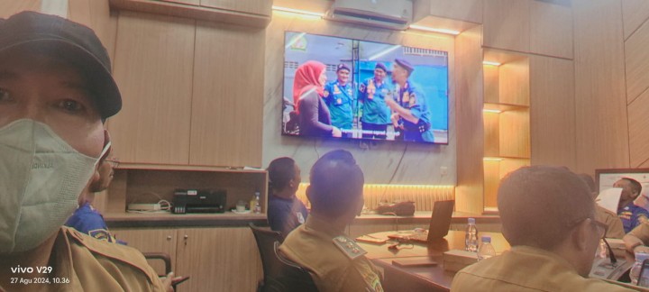 Ijin melaporkan 27/08/2024 Kasi Pemerintahan Menghadiri Rapat Konsolidasi Hibah Distribusi APAR Di Damkar.