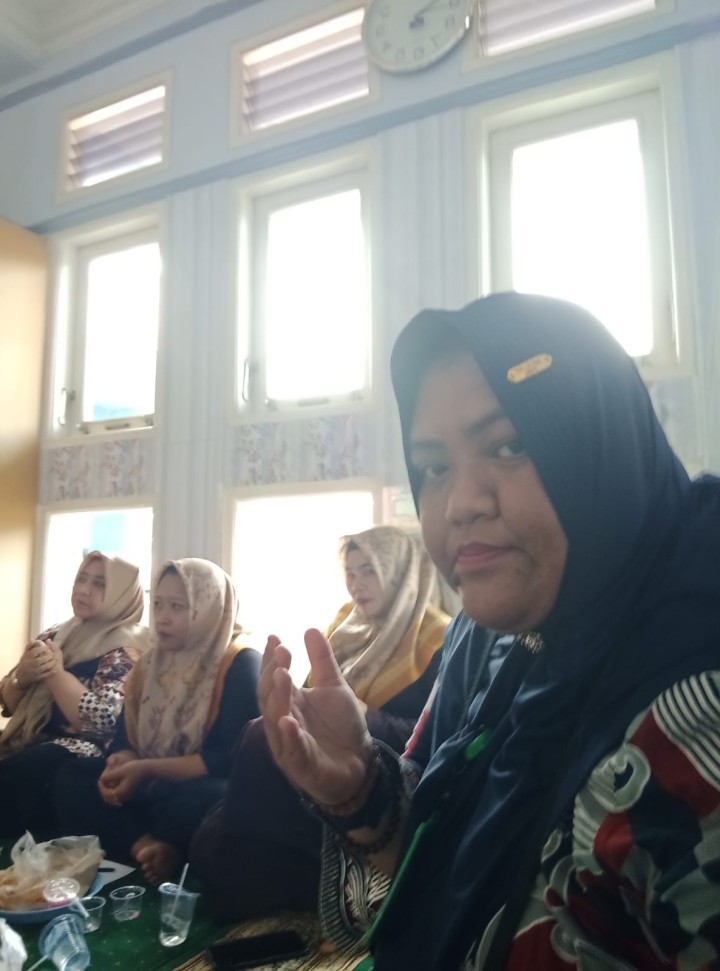 Mohon Ijin menyampaikan 03/10/2024 Kasi Ekbang menghadiri Kegiatan Pelatihan Pengelolaan Sampah Organik Efektik Dengan Maggot BSF (Black Soldier FLay) Dari Limbah Pasar Menjadi Produk Bernilai Ekonomis