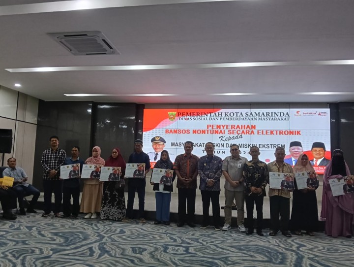 Mohon Ijin Melaporkan 13/10/2024 Lurah Jawa Menghadiri Rapat Penyerahan Bansos Non Tunai Secara Elektronik kepada Masyarakat Misikin dan Miskin Ekstrem Tahun 2024