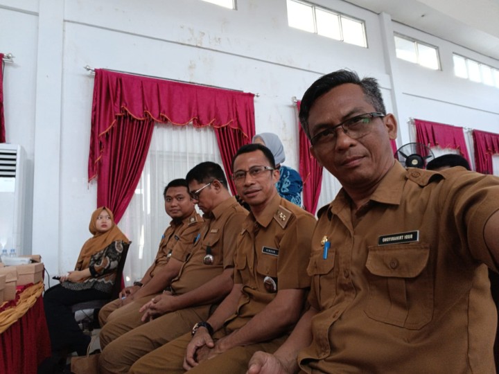 Mohon ijin melaporkan 29/10/2024 Lurah Jawa dan Kasi pemerintahan&Trantib Beserta RT Kelurahan Jawa menghadiri Sosialisasi Pencegahan Sengketa, Konflik dan Perkara Tahun 2024 Di Kecamatan Samarinda Ulu