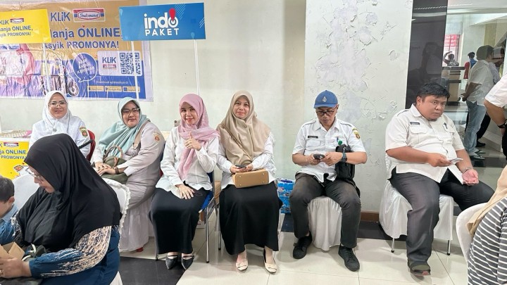 Mohon ijin melaporkan 30/10/2024 Lurah Jawa dan Kasi Kesra menghadiri Seminar "Pentingnya Zat Besi yang Optimal untuk Dukung Generasi Maju" dan Penyerahan Bantuan Paket nutrisi dan Edukasi bagi Balita umur 1 sd 3 tahun se Kecamatan Samarinda Ulu