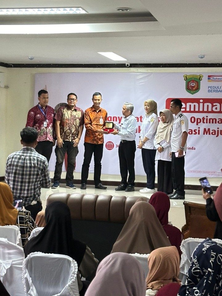 Mohon ijin melaporkan 30/10/2024 Lurah Jawa dan Kasi Kesra menghadiri Seminar "Pentingnya Zat Besi yang Optimal untuk Dukung Generasi Maju" dan Penyerahan Bantuan Paket nutrisi dan Edukasi bagi Balita umur 1 sd 3 tahun se Kecamatan Samarinda Ulu