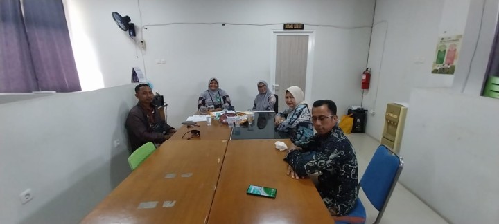 Mohon ijin  menyampaikan 31/10/2024 Lurah Jawa dan Kasi Ekobang & LH Kegiatan Rakor masalah Usulan Musrenbang Bidang Pendidikan bersama Pihak SD Negeri 001 Samarinda dan Ketua RT. 23 Kelurahan Jawa di Lantai II Kantor Kelurahan Jawa
