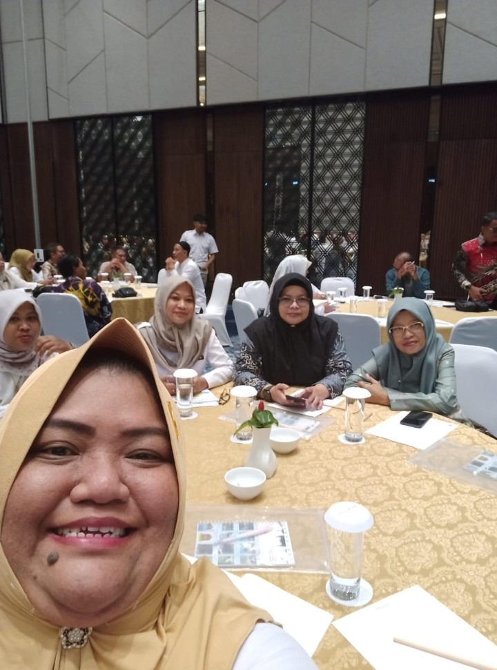Mohon izin menyampaikan 13/11/2024 Kasi Ekobang & LH Mengikuti Sosialisasi Petunjuk Teknis Musrenbang Tahun 2025 RKPD 2026 di Hotel Mercure bersama 2 Ketua RT Kelurahan Jawa