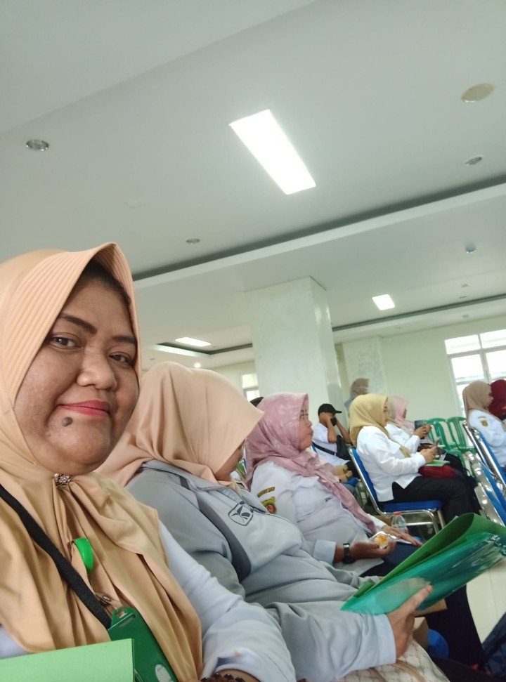 Mohon ijin menyampaikan 13/11/2024 Kasi Ekobang & LH Mengikuti Rapat Evaluasi Pendataan IKM Kegiatan Fasilitasi Pengumpulan, Pengolahan & Analisis Data Industri, Data Kawasan Industri serta Data Lain Lingkup Kab/Kota Melalui SIINAS di Aula Diskop, UKM dan Perindustrian Kota Samarinda