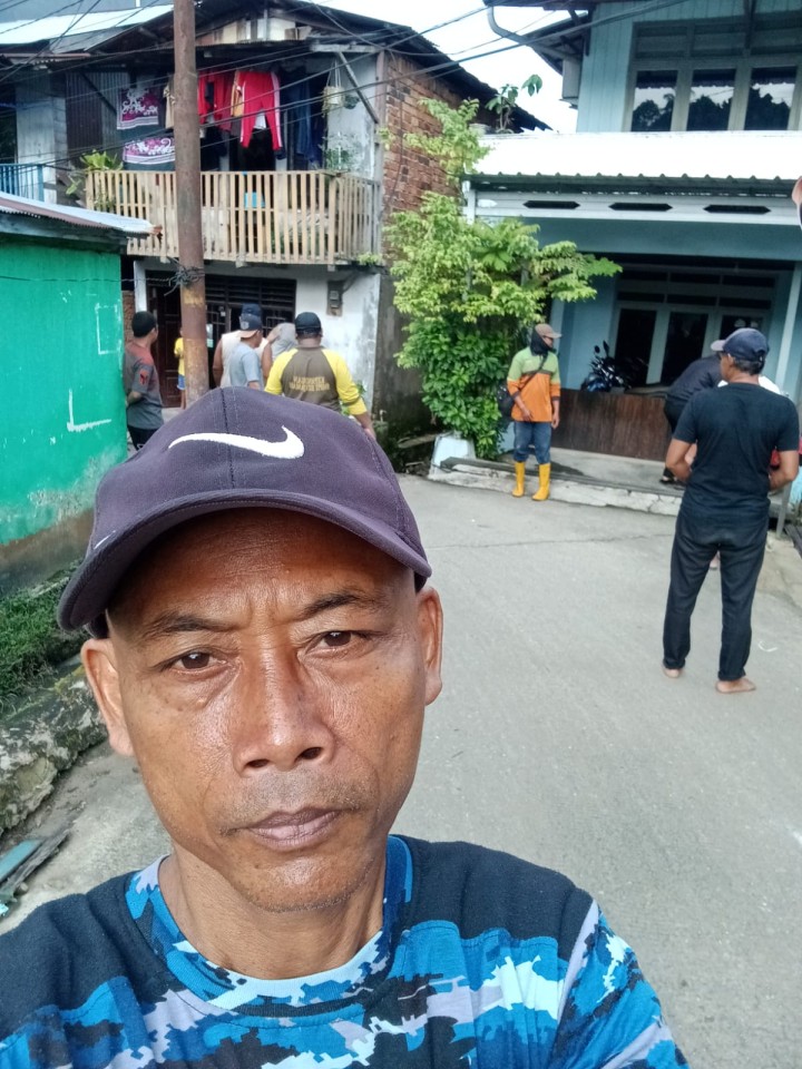 Mohon izin menyampaikan 17/11/2024 Kasi Ekobang & Lingkungan Hidup Beserta Staf Kelurahan Jawa Monitoring Gotroy Kasi Ekobang LH & Staf di Jl. KS. Tubun Gg. VIII RT. 31