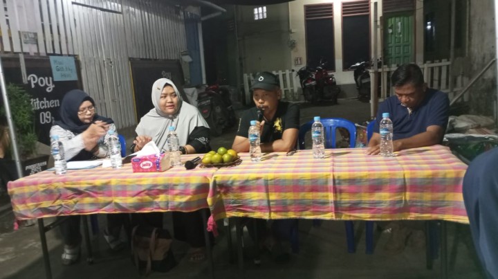 Mohon izin menyampaikan 17/11/2024 Kasi Ekobang & Lingkungan Hidup Mengawal Kegiatan Rembuk Warga di RT. 30 Kelurahan Jawa