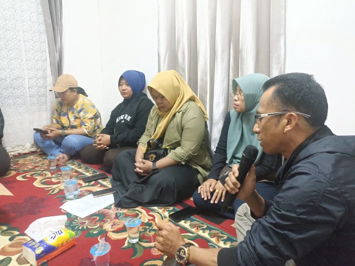Mohon izin menyampaikan 20/11/2024 Lurah dan Kasi Ekobang mengikuti Kegiatan Rembuk Warga RT. 28 Kelurahan Jawa berjalan aman dan lancar