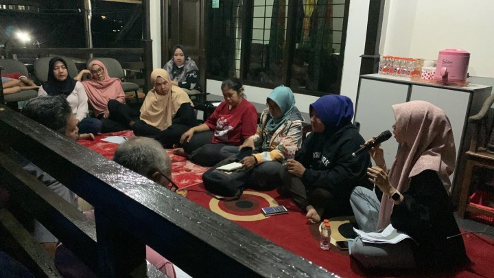 Mohon ijin menyampaikan 20/11/2024 Kasi Kesra Kelurahan Jawa Kegiatan Rembuk Warga RT. 15 Kelurahan Jawa berjalan aman dan lancar