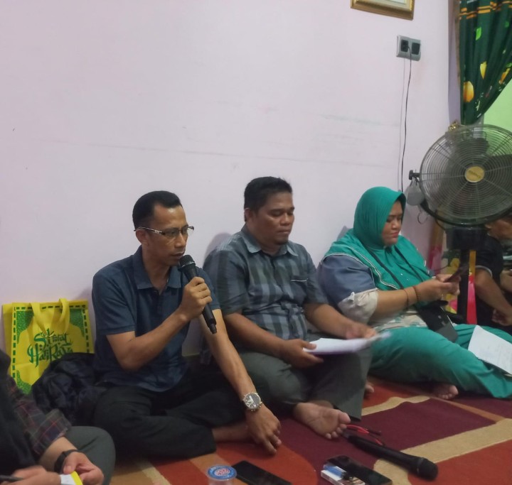 Mohon ijin menyampaikan 23/11/2024 Lurah Jawa dan Kasi Ekobang Kelurahan Jawa Kegiatan Rembuk Warga RT. 19 Kelurahan Jawa berjalan aman dan lancar