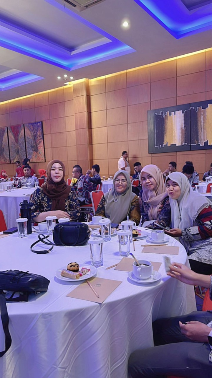 Mohon ijin menyampaikan 28/11/2024 Kasi Kesra mengikuti Kegiatan Workshop strategi komunikasi di Lingkungan Pemerintah Kota samarinda
