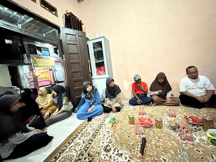 Mohon ijin menyampaikan 30/11/2024 mengikuti Kegiatan Rembuk warga RKPD 2026 di RT 20 bersama Pak Lurah Pokmas Arjuna cemerlang pendamping sapras Bu RT dan warga RT 20