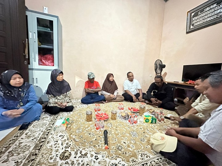 Mohon ijin menyampaikan 30/11/2024 mengikuti Kegiatan Rembuk warga RKPD 2026 di RT 20 bersama Pak Lurah Pokmas Arjuna cemerlang pendamping sapras Bu RT dan warga RT 20