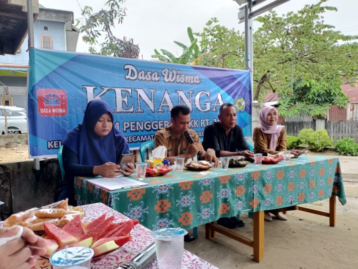 Mohon Ijin menyampaikan 2/12/2024 Lurah Jawa dan Kasi Kesra Kelurahan Jawa menghadiri Kegiatan Rembuk Warga di RT 24 Kelurahan Jawa Kecamatan Samarinda Ulu Kota Samarinda