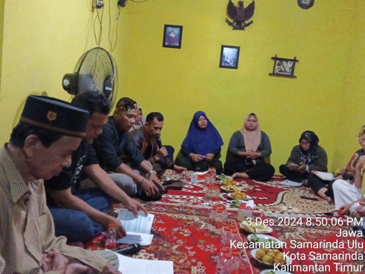Mohon Ijin menyampaikan 2/12/2024 Lurah Jawa dan Kasi Ekobang Kelurahan Jawa menghadiri Kegiatan Rembuk Warga di RT 29 Kelurahan Jawa Kecamatan Samarinda Ulu Kota Samarinda