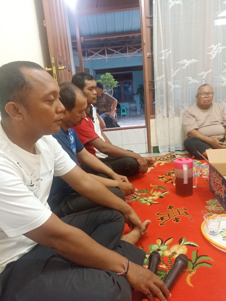 Mohon Ijin menyampaikan 7/12/2024 Kasi Ekobang Kelurahan Jawa menghadiri Kegiatan Rembuk Warga di RT 31 Kelurahan Jawa Kecamatan Samarinda Ulu Kota Samarinda