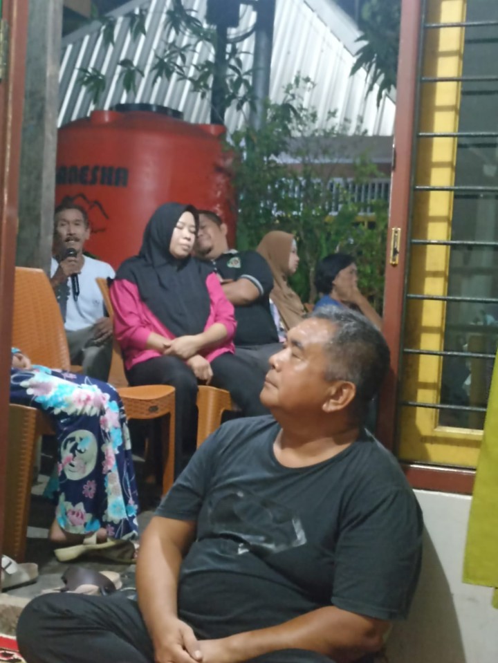 Mohon Ijin menyampaikan 8/12/2024 Kasi Ekobang Kelurahan Jawa menghadiri Kegiatan Rembuk Warga di RT 02 Kelurahan Jawa Kecamatan Samarinda Ulu Kota Samarinda
