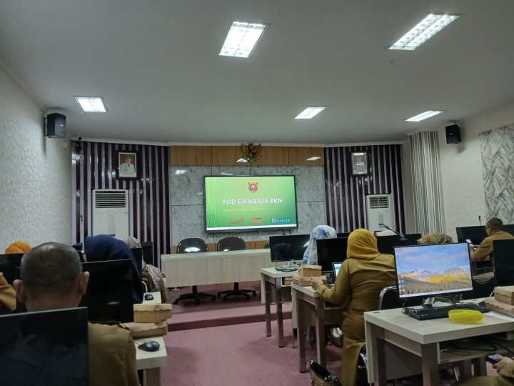 Mohon ijin menyampaikan 10/12/2024 Sekretaris Lurah dan Staf Kelurahan Jawa menghadiri kegiatan Rapat FGD E-KINERJA BKN di Ruangan Assessment BKD Kota Samarinda