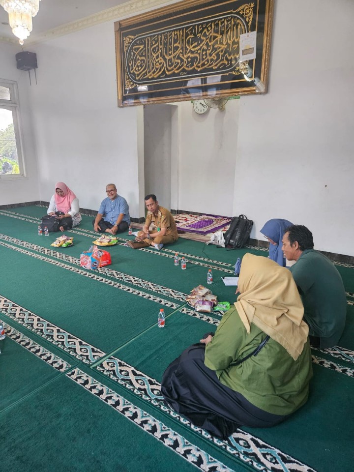 Mohon Ijin menyampaikan 10/12/2024  Lurah Jawa menghadiri Kegiatan Rembuk Warga di RT 40 Kelurahan Jawa Kecamatan Samarinda Ulu Kota Samarind