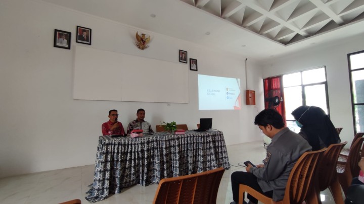 Mohon ijin menyampaikan 09/1/2025 Staf Kelurahan Jawa Mengikuti BIMTEK Kelurahan Digital di Kelurahan Teluk Lerong Ilir Kecamatan Samarinda Ulu