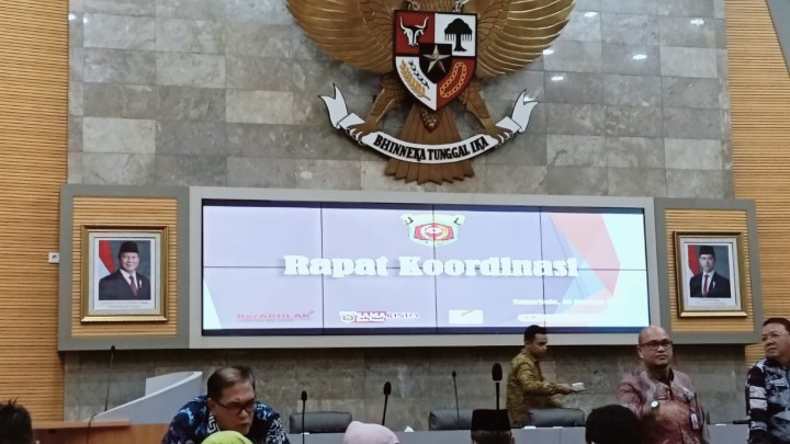 Mohon ijin menyampaikan 16/1/2025 Lurah Jawa menghadiri Rapat Koordinasi yang di Pimpin Bapak Walikota Samarinda di Ruang Mangkupelas Lantai 2