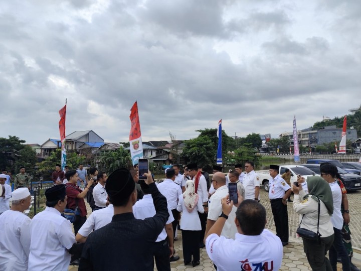 Mohon ijin menyampaikan 12/2/2025 Lurah, Kasi Kesra dan Kasi Ekbang Kelurahan Jawa Menghadiri Kegiatan Peresmian Masjid Al-Khair di Jl. DR. Soetomo Kelurahan Sidodadi yang di resmikan Oleh Bapak Walikota Samarinda